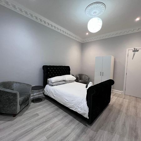 Lovely 4 Bedroom 2Nd Floor Walk Up Apartment Edinburgh Exterior photo