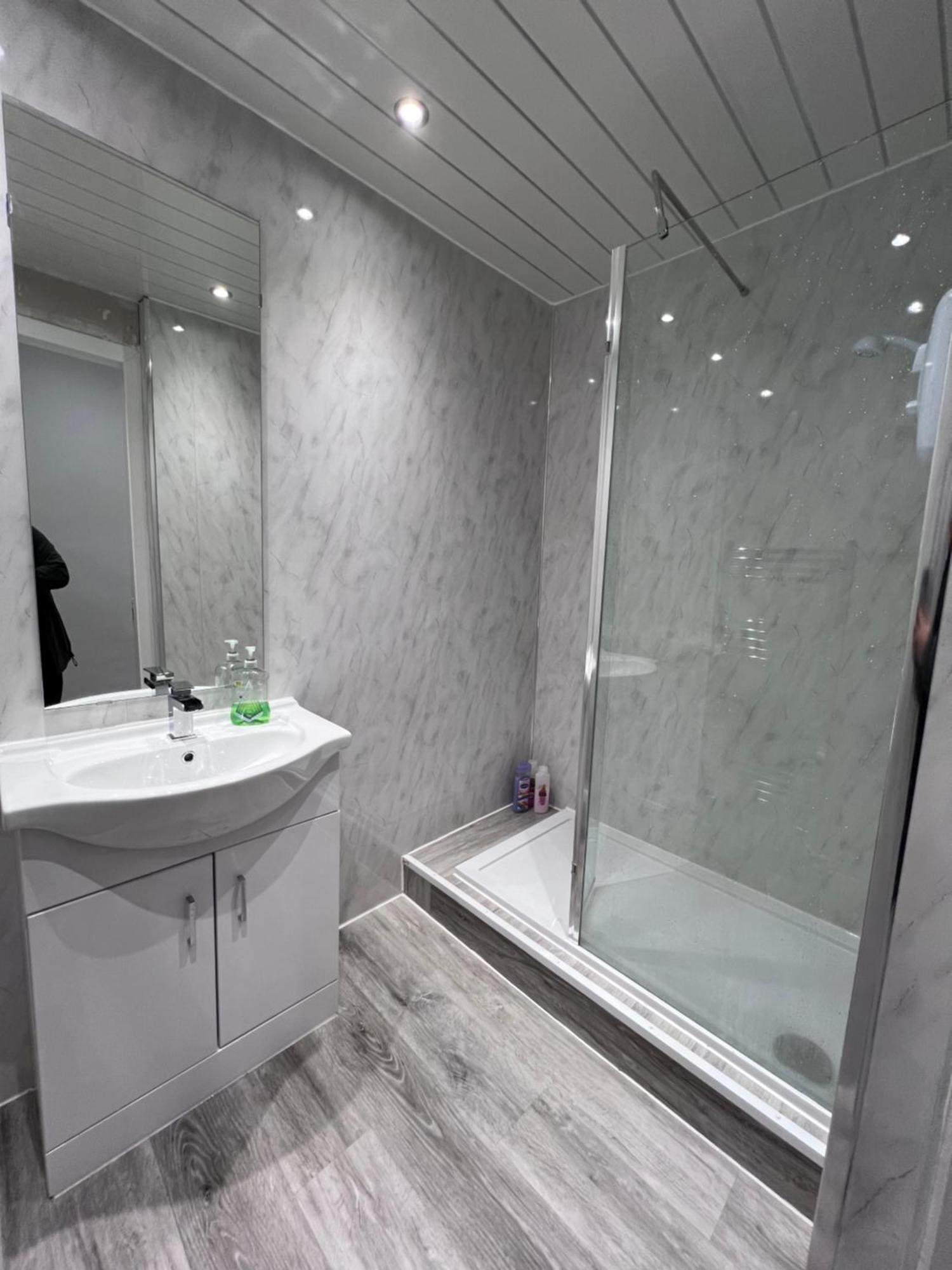 Lovely 4 Bedroom 2Nd Floor Walk Up Apartment Edinburgh Exterior photo