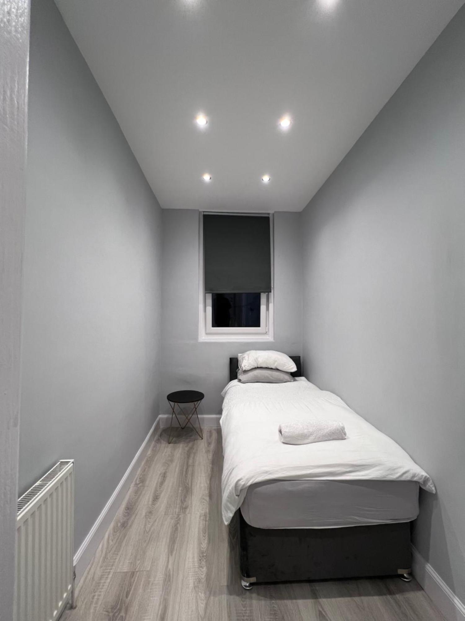 Lovely 4 Bedroom 2Nd Floor Walk Up Apartment Edinburgh Exterior photo